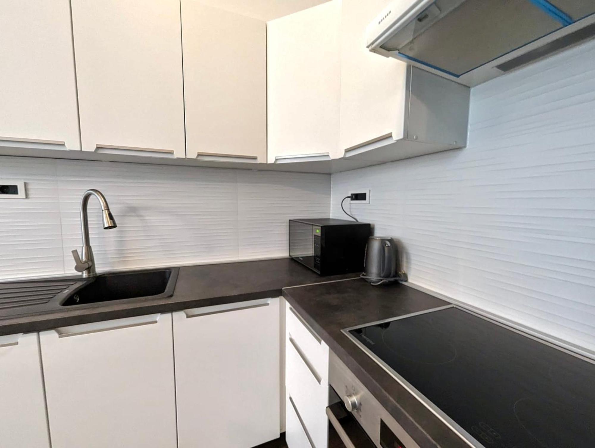 Fantabulous Downtown Abode W King Bed, 65" Tv, Washer And Tumble Dryer Zagreb Exterior foto