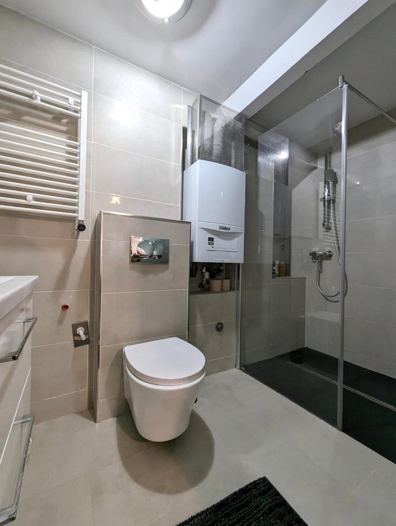 Fantabulous Downtown Abode W King Bed, 65" Tv, Washer And Tumble Dryer Zagreb Exterior foto